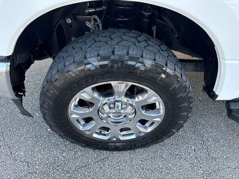 Used 2022 Ford F250 Lariat w/ Lariat Ultimate Package image 11