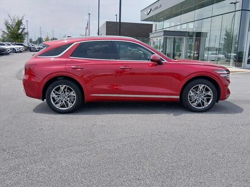 Used 2024 Genesis GV70 2.5T w/ Advanced Package AWD/4WD image 2