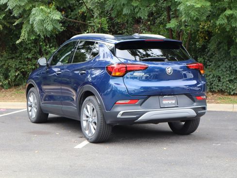 Used 2023 Buick Encore GX Essence w/ Experience Buick Package FWD image 7