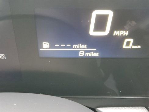 Used 2025 Nissan Kicks SV w/ SV Premium Package image 21