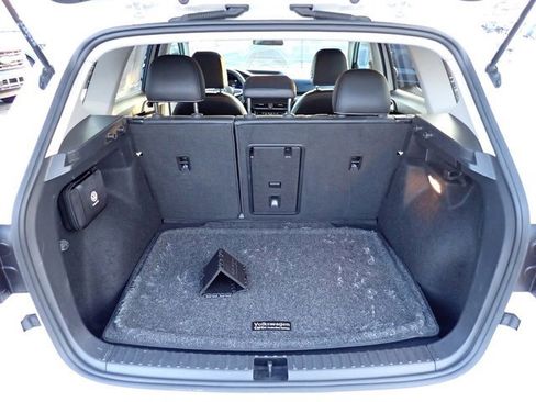 Used 2022 Volkswagen Taos SE image 8