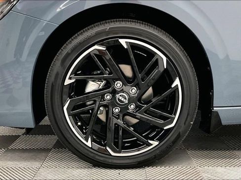New 2026 Nissan Sentra SR FWD image 12