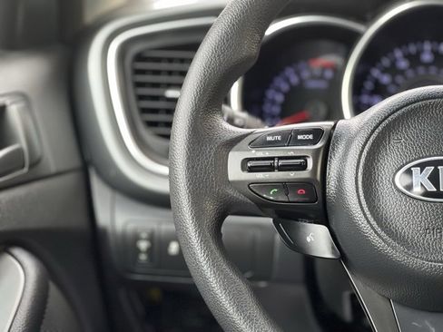 Used 2015 Kia Optima LX image 32