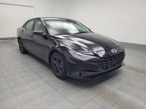 Used 2023 Hyundai Elantra SEL FWD image 13