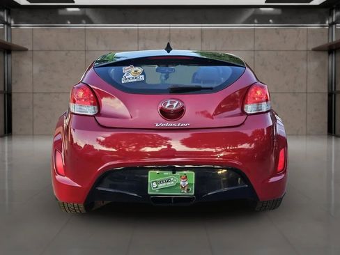 Used 2016 Hyundai Veloster w/ Option Group 03 FWD image 3