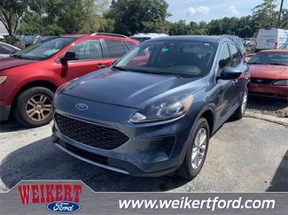Used 2020 Ford Escape SE video 1
