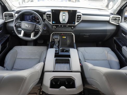 Used 2024 Toyota Tundra Limited image 19