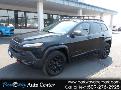 Used 2016 Jeep Cherokee Trailhawk w/ Comfort/Convenience Group