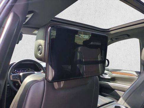 Used 2021 Chevrolet Tahoe High Country w/ Premium Package image 27