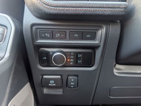 Used 2023 Ford F150 Lightning Lariat w/ Equipment Group 511A High image 19