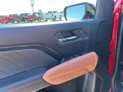 Used 2024 GMC Canyon AT4 w/ Canyon Safety Plus Package image 11