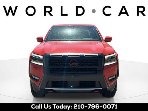 Used 2025 Nissan Frontier Pro-X RWD image 2