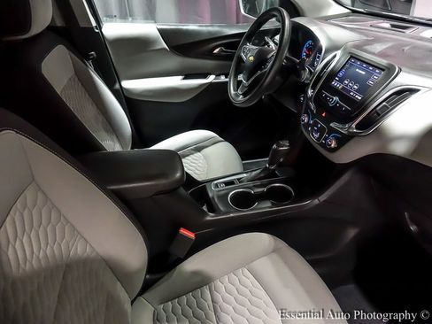 Used 2020 Chevrolet Equinox LS w/ LS Convenience Package image 30