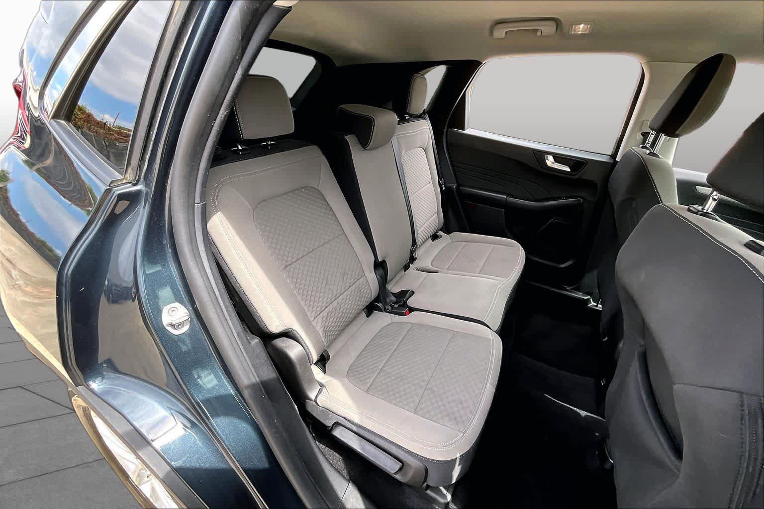 Used 2022 Ford Escape SE FWD image 20