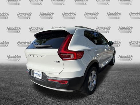 Used 2020 Volvo XC40 T5 Momentum AWD/4WD image 10