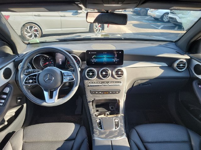 Used 2020 Mercedes-Benz GLC 300 image 10