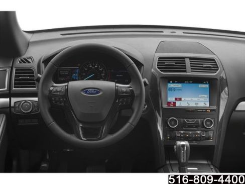 Used 2018 Ford Explorer Limited w/ Equipment Group 301A AWD/4WD image 8
