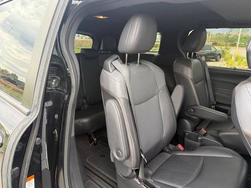 Used 2023 Toyota Sienna XSE w/ XSE Plus Package AWD/4WD image 27