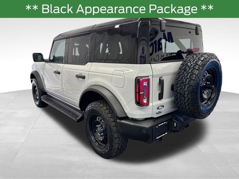 New 2026 Ford Bronco Outer Banks AWD/4WD image 3