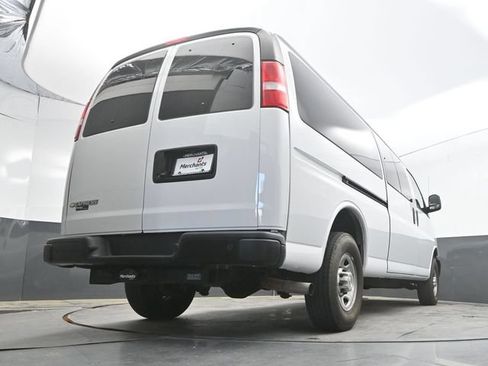 Used 2024 Chevrolet Express 3500 LS RWD image 37
