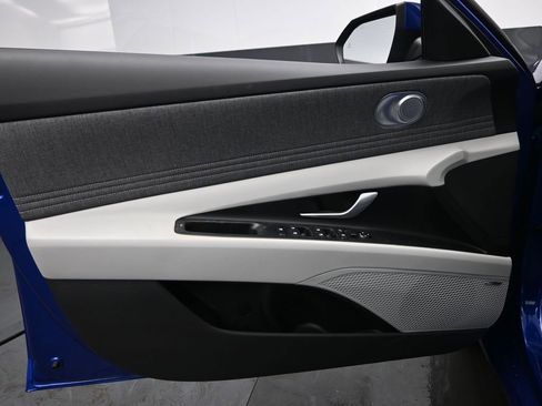 New 2026 Hyundai Elantra Limited image 26