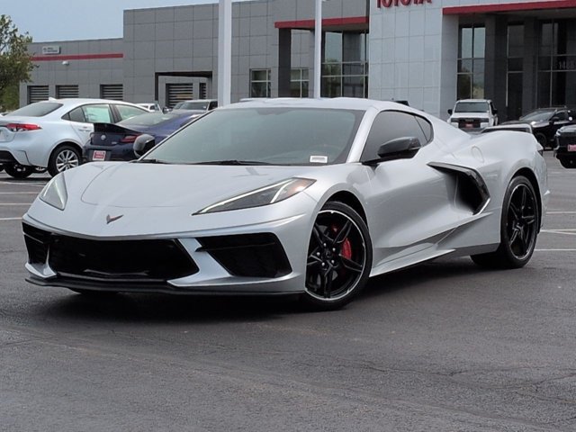 Used 2020 Chevrolet Corvette Stingray Preferred Cpe w/ 2LT Preferred Equipment Group RWD image 2