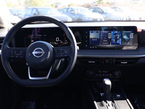 New 2026 Nissan Kicks SV image 22