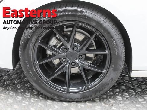 Used 2020 Chevrolet Malibu LT image 32