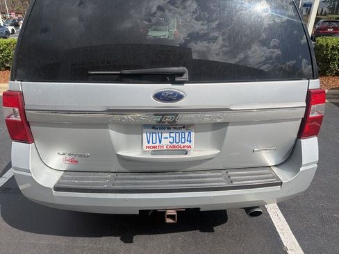 Used 2017 Ford Expedition Limited w/ Equipment Group 301A image 3