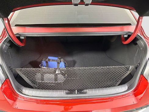 Used 2025 Hyundai Elantra SEL image 29