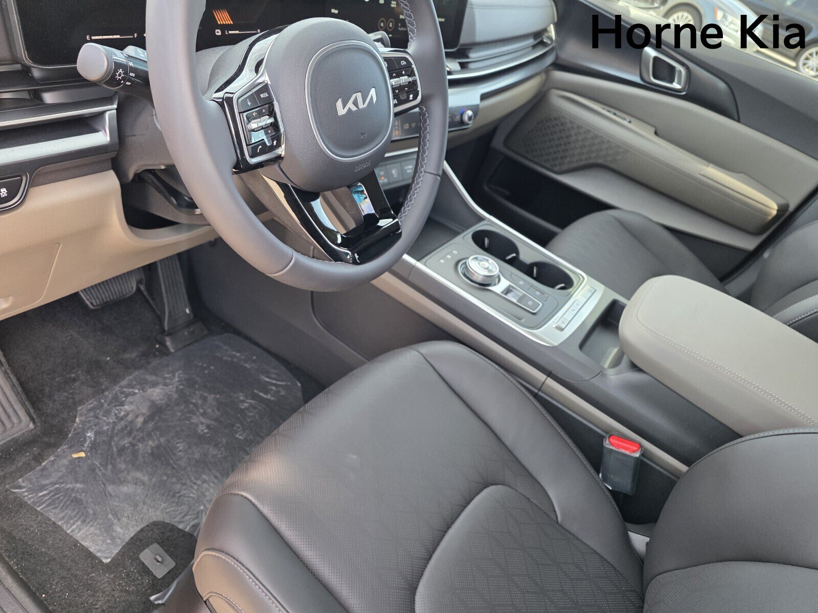 New 2026 Kia Carnival LXS FWD image 12