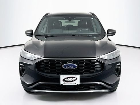 Used 2023 Ford Escape ST-Line w/ Tech Pack #1 AWD/4WD image 7