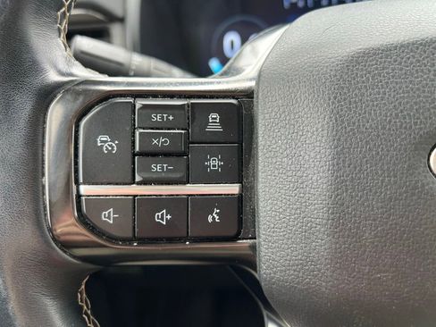 Used 2024 Ford Expedition Platinum AWD/4WD image 25