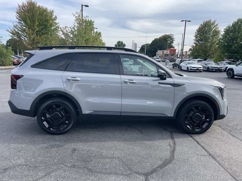 Used 2025 Kia Sorento SX AWD/4WD image 10