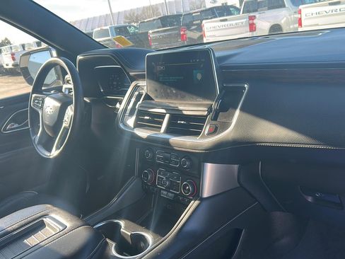 Used 2024 Chevrolet Suburban Premier AWD/4WD image 24