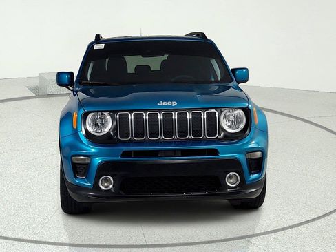 Used 2021 Jeep Renegade Latitude w/ Sun & Sound Group FWD image 2