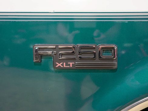 Used 1995 Ford F250 2WD Regular Cab image 24