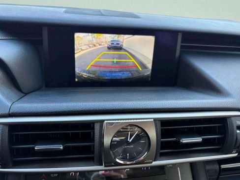 Used 2017 Lexus IS 300 F Sport image 40