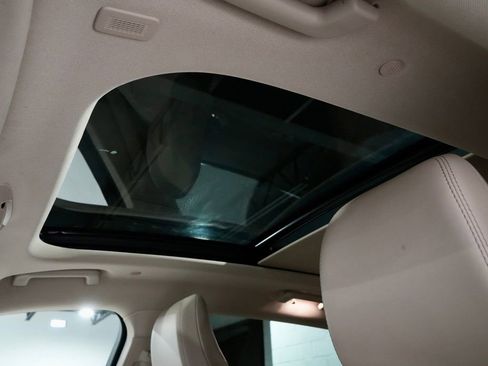 Used 2023 Lincoln Nautilus Reserve w/ Monochromatic Package image 6