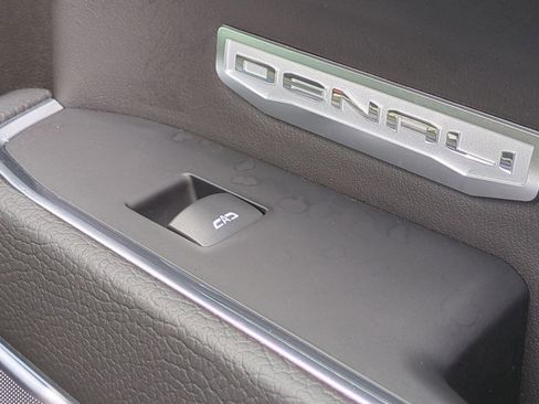 Used 2024 GMC Sierra 1500 Denali w/ Denali Reserve Package AWD/4WD image 41