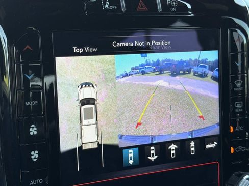 Used 2019 RAM 1500 Laramie AWD/4WD image 22