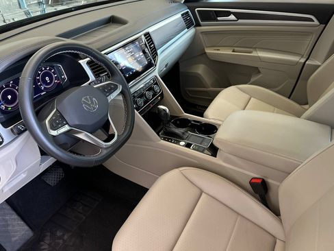 Used 2022 Volkswagen Atlas SE FWD image 10