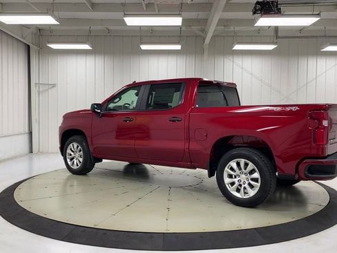 Used 2022 Chevrolet Silverado 1500 Custom AWD/4WD image 6