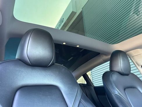 Used 2023 Tesla Model 3 Standard Range RWD image 16