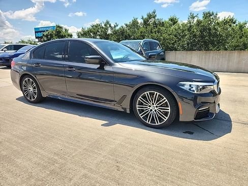 Used 2019 BMW 530i w/ M Sport Package RWD image 1