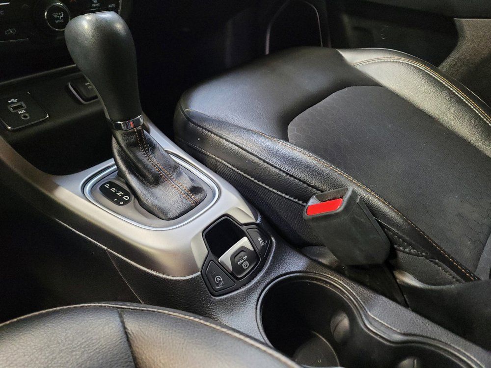Used 2018 Jeep Compass Latitude w/ Popular Equipment Group FWD image 26