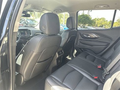 Used 2023 GMC Terrain SLE w/ Driver Convenience Package image 27