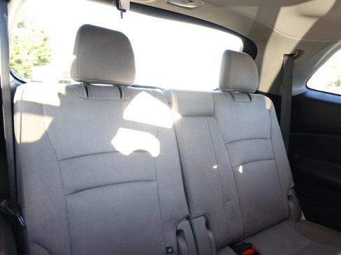 Used 2019 Honda Pilot LX image 23