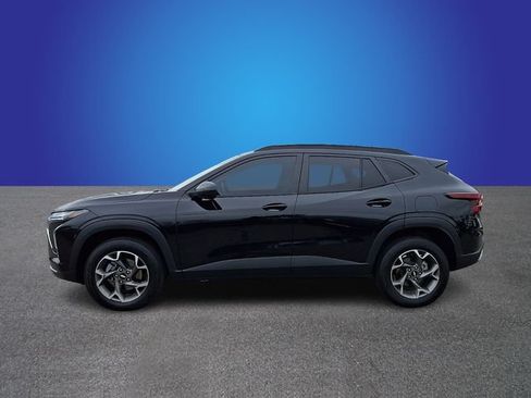 Used 2024 Chevrolet Trax LT FWD image 7