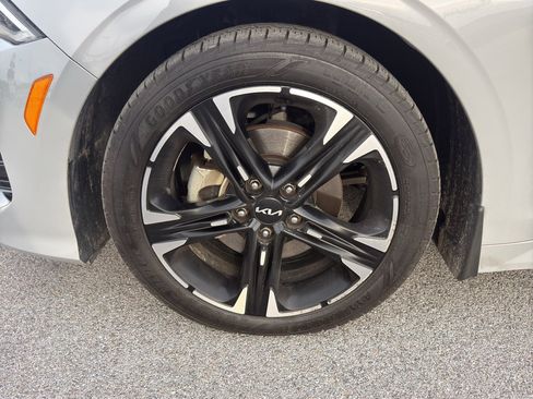 Used 2023 Kia K5 GT-Line w/ GT-Line Premium Package image 9